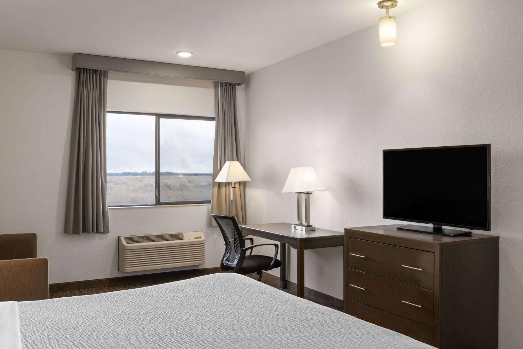 Baymont By Wyndham Moses Lake Extérieur photo