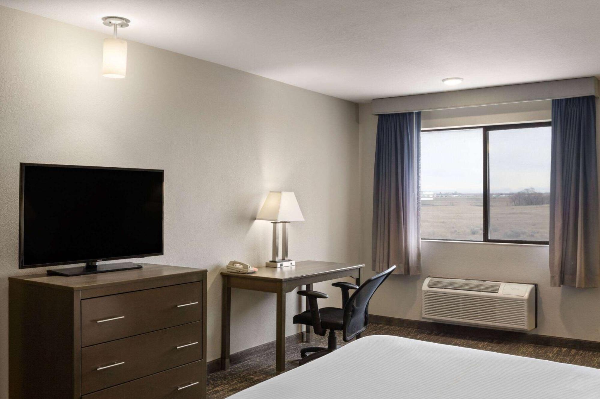 Baymont By Wyndham Moses Lake Extérieur photo