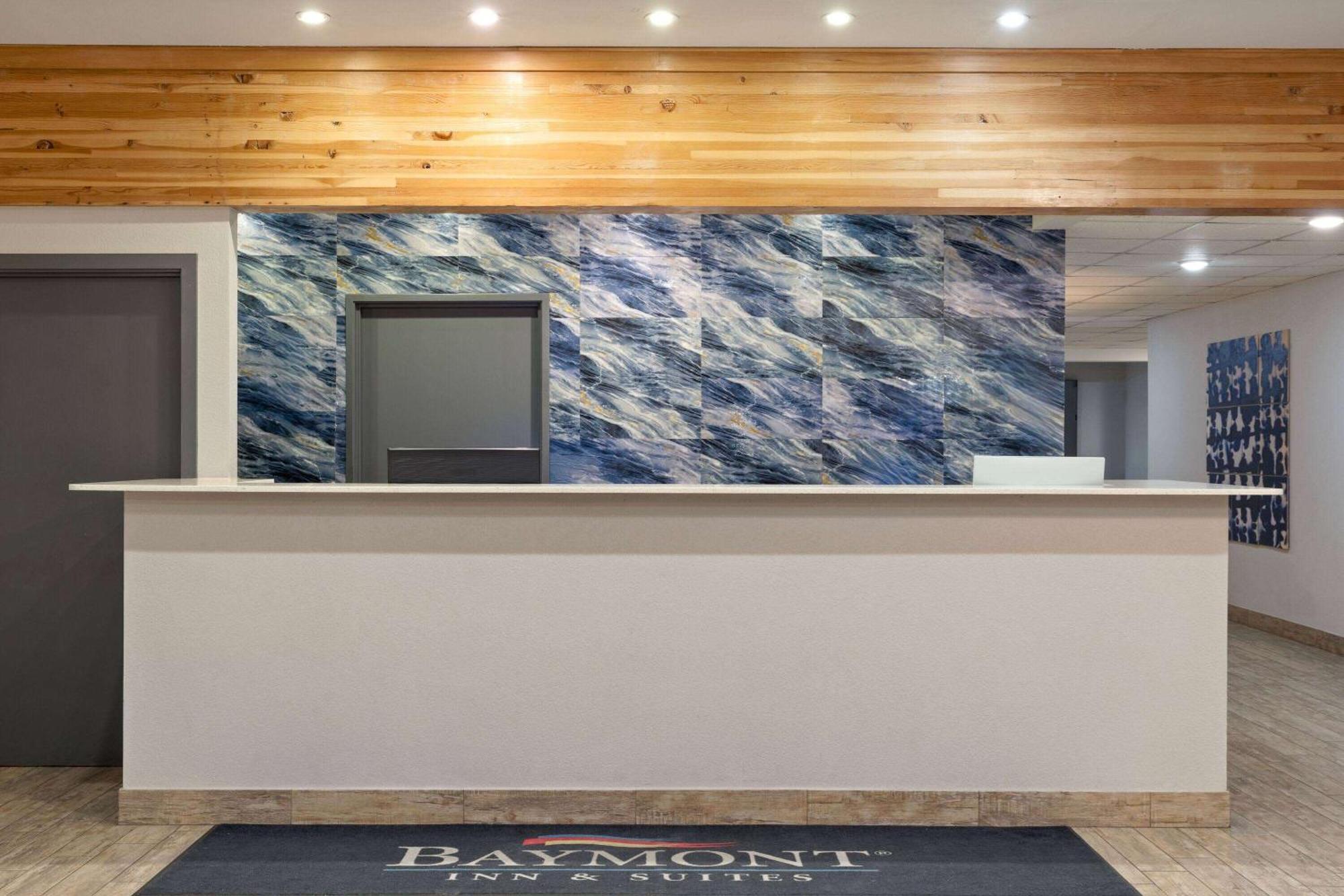 Baymont By Wyndham Moses Lake Extérieur photo